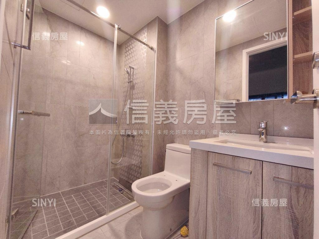 青埔宜雄耑鑄三房三衛浴房屋室內格局與周邊環境