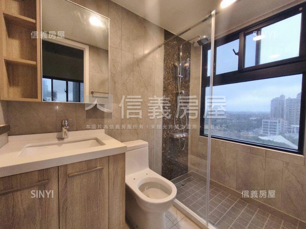 青埔宜雄耑鑄三房三衛浴房屋室內格局與周邊環境