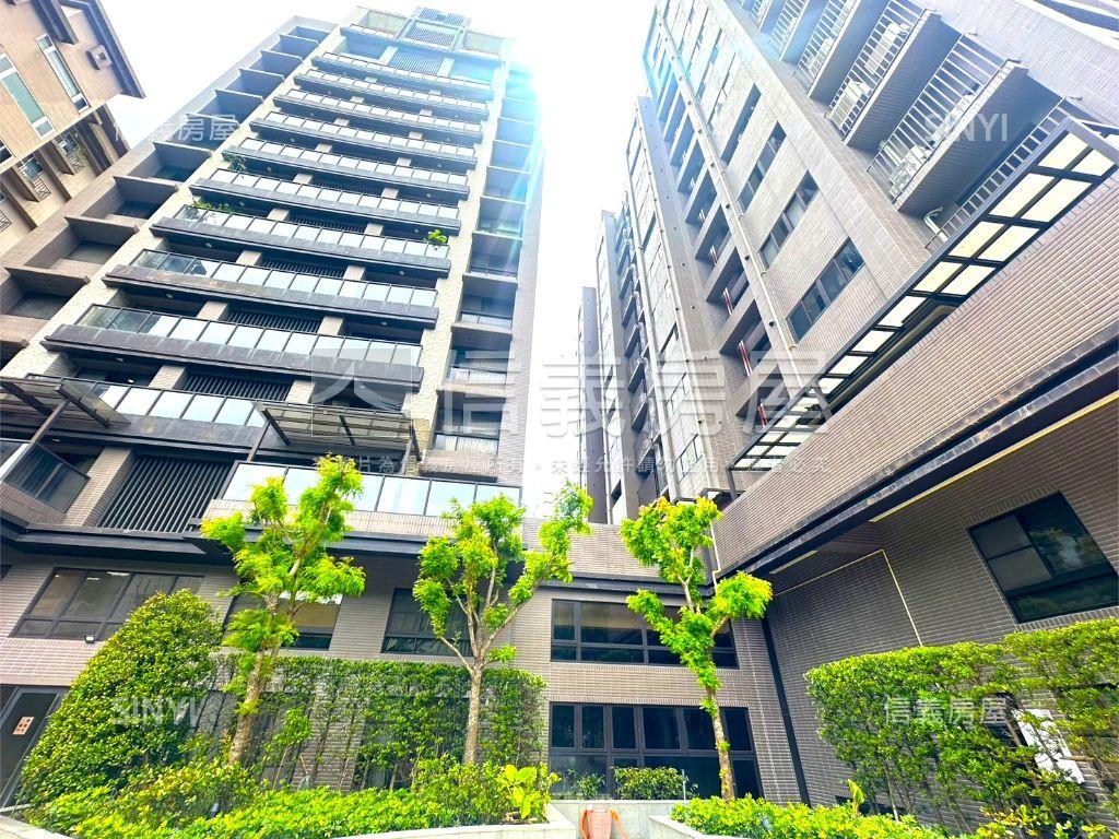 公園景觀帝王戶雙車位房屋室內格局與周邊環境