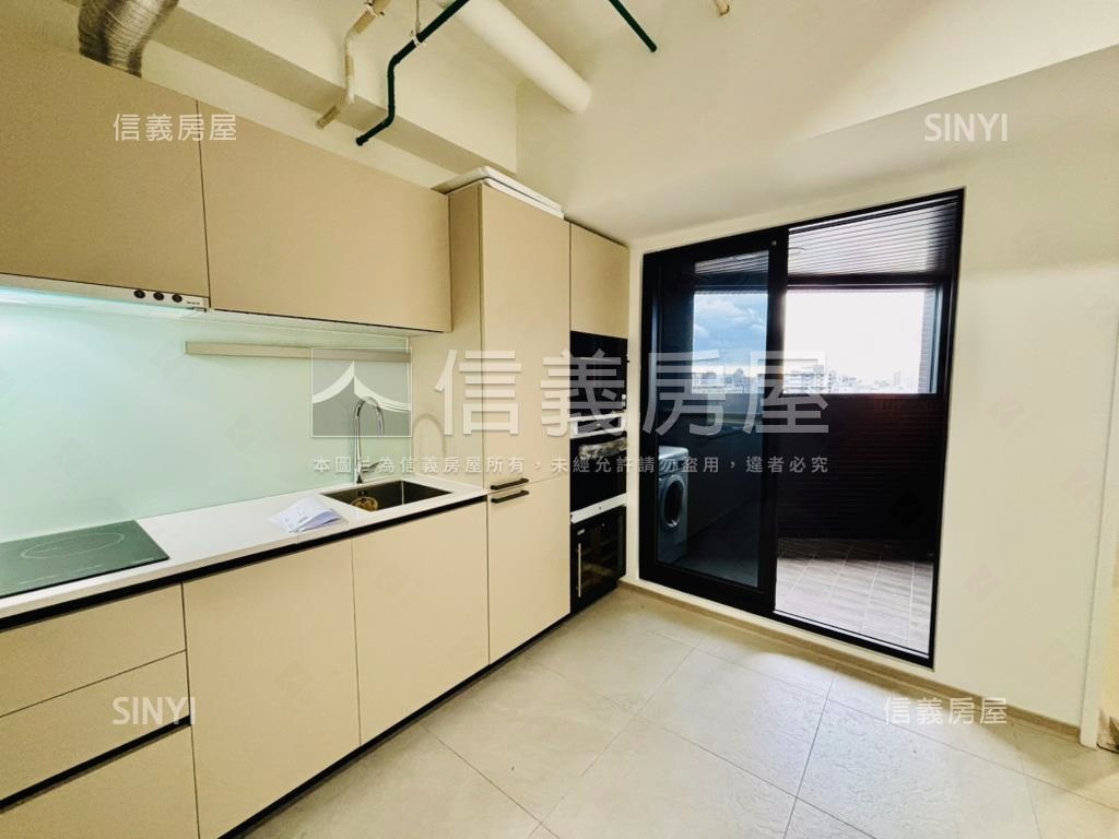 統創緻頂樓小豪邸房屋室內格局與周邊環境