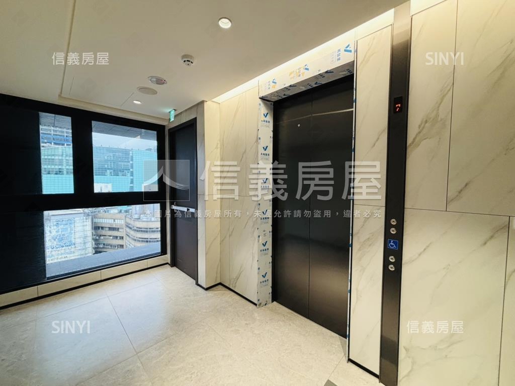 統創緻頂樓小豪邸房屋室內格局與周邊環境