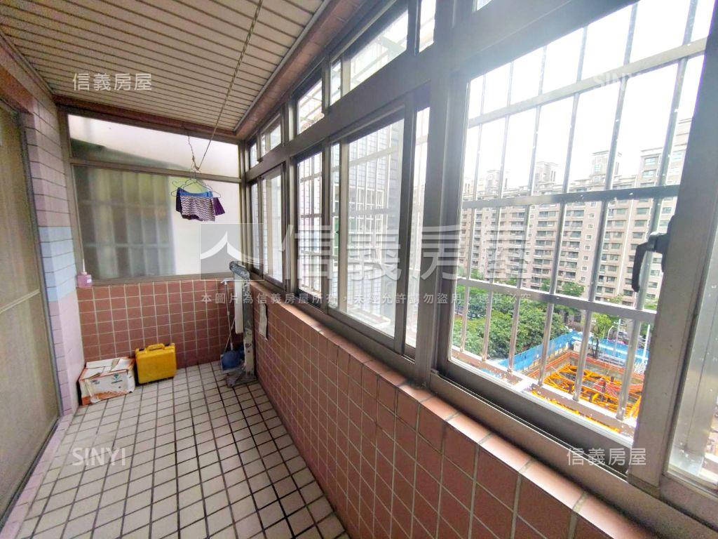 力霸朝南高樓採光三房車位房屋室內格局與周邊環境