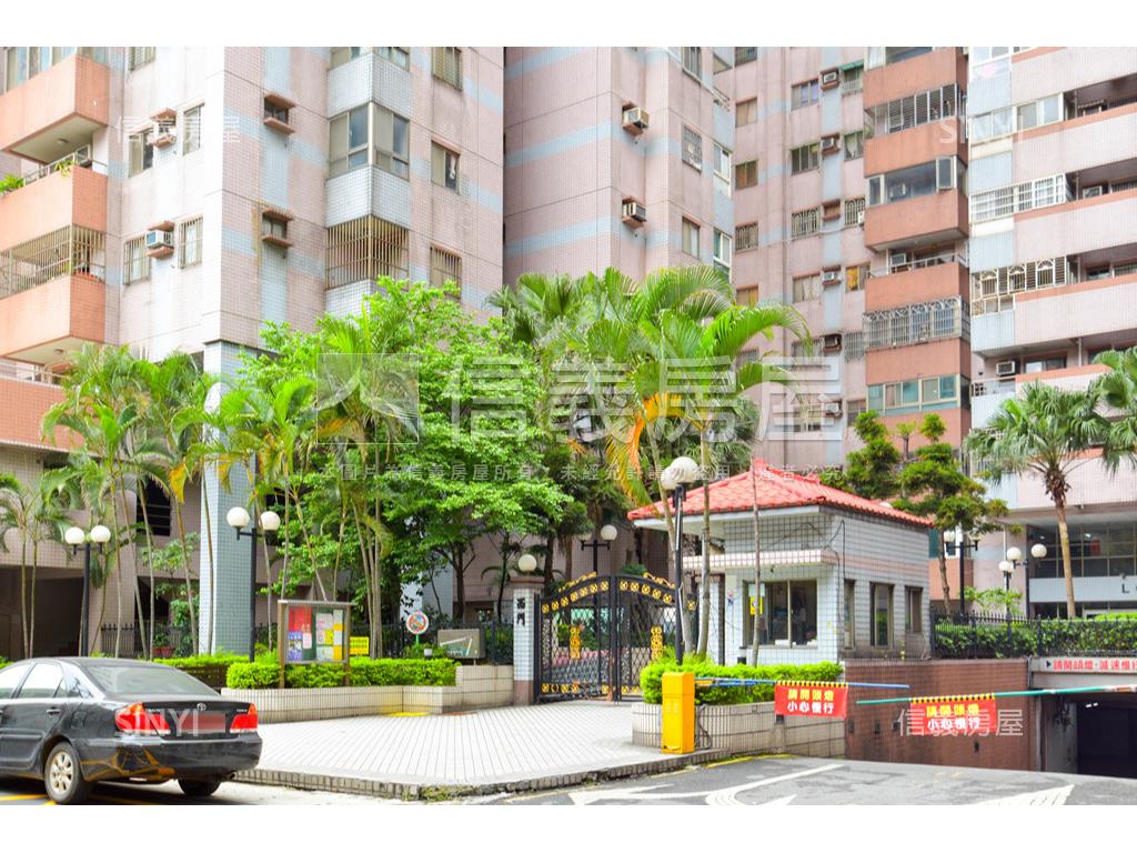 力霸朝南高樓採光三房車位房屋室內格局與周邊環境