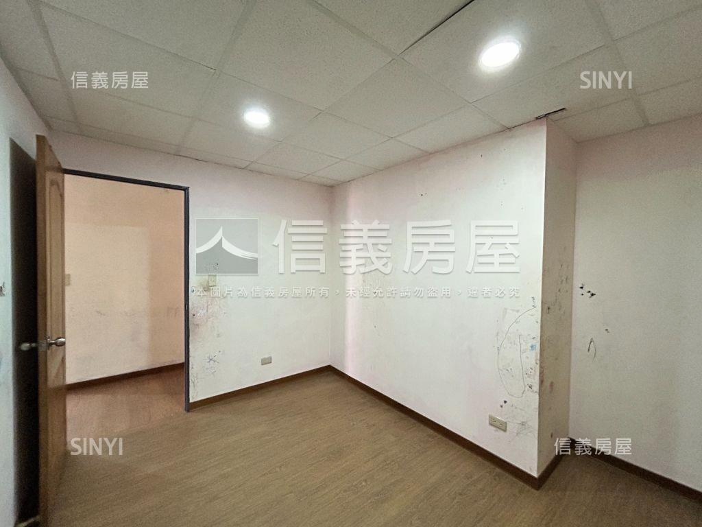 Ｆ０９未來輕軌２樓美屋房屋室內格局與周邊環境
