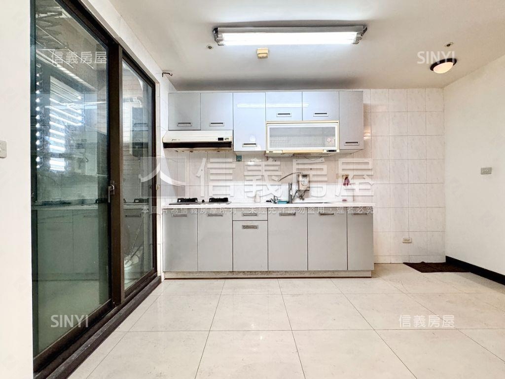 ★太子西雅圖高樓稀有三房房屋室內格局與周邊環境