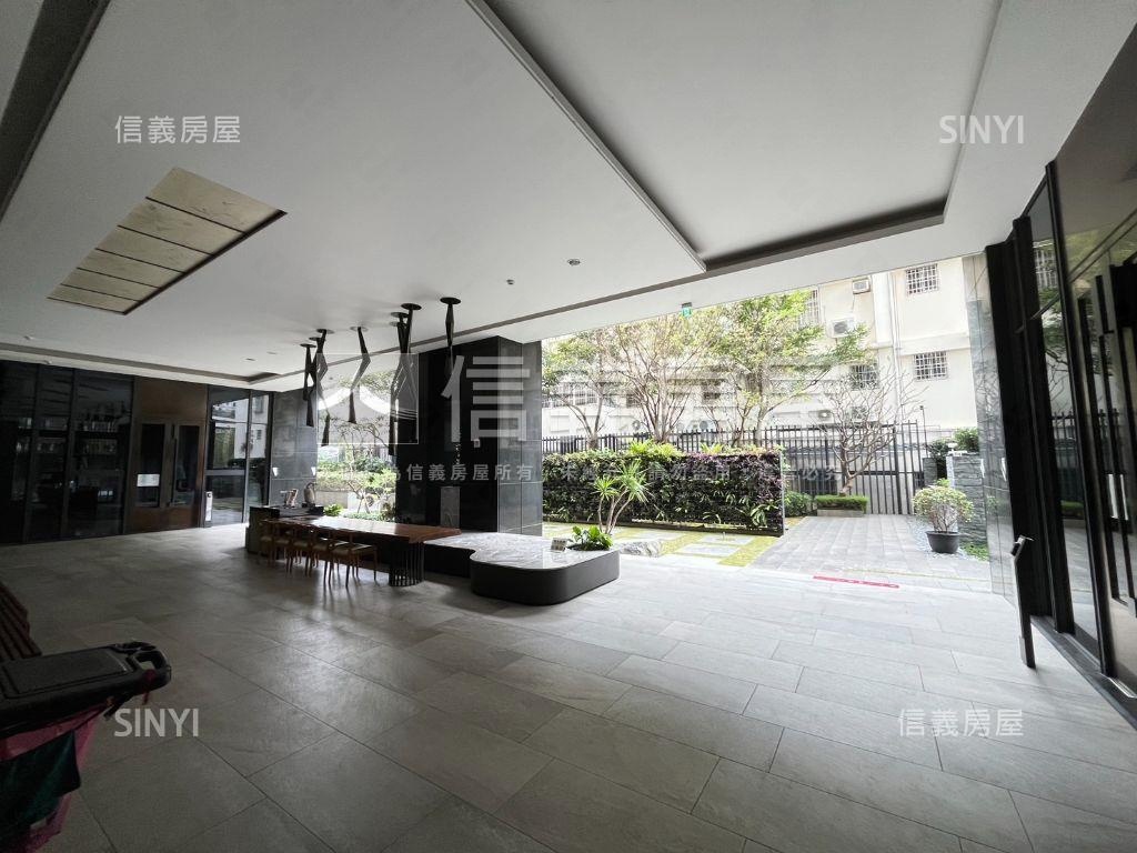 ［專任］鳳止高梧兩房兩衛房屋室內格局與周邊環境