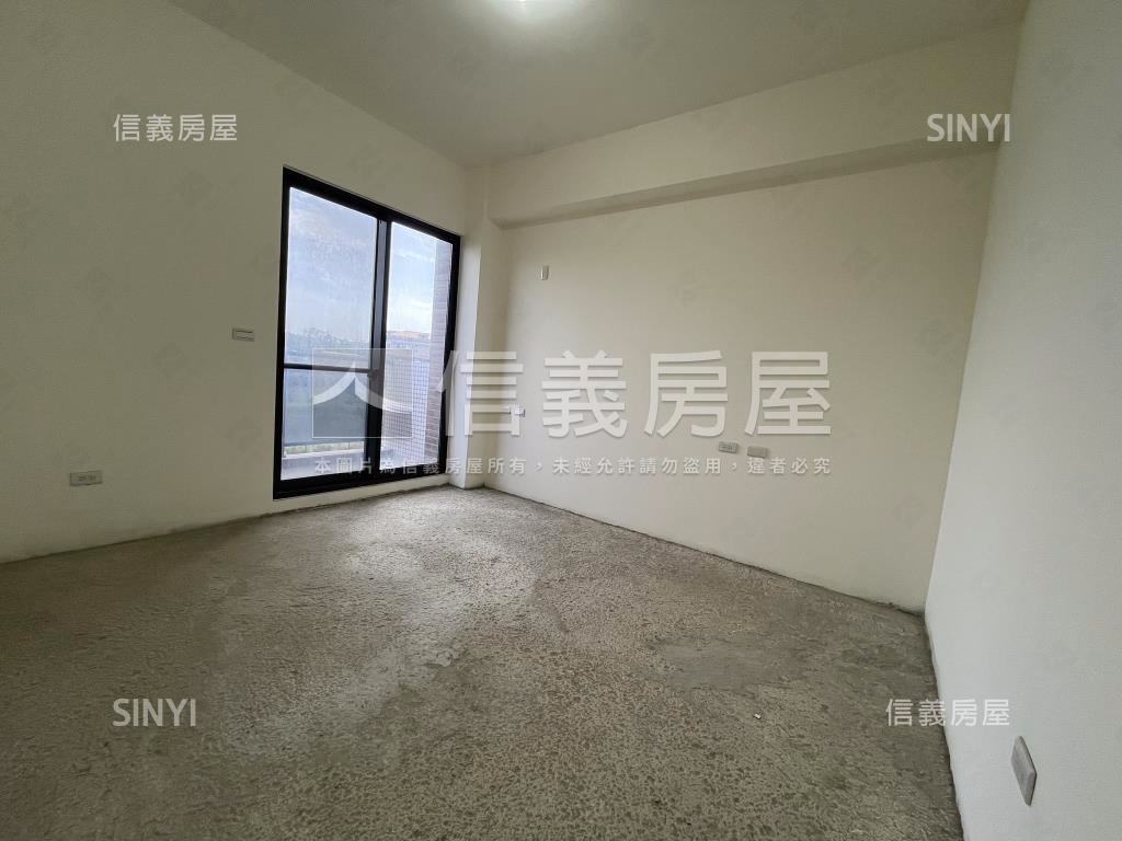 全新擁萃電梯別墅Ｃ房屋室內格局與周邊環境