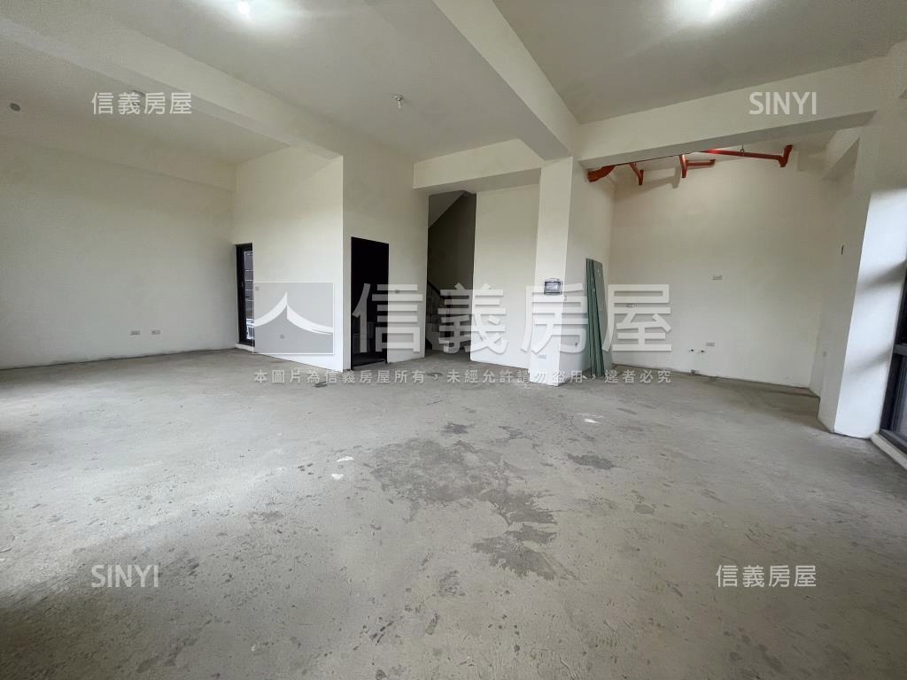 全新擁萃電梯別墅Ｃ房屋室內格局與周邊環境