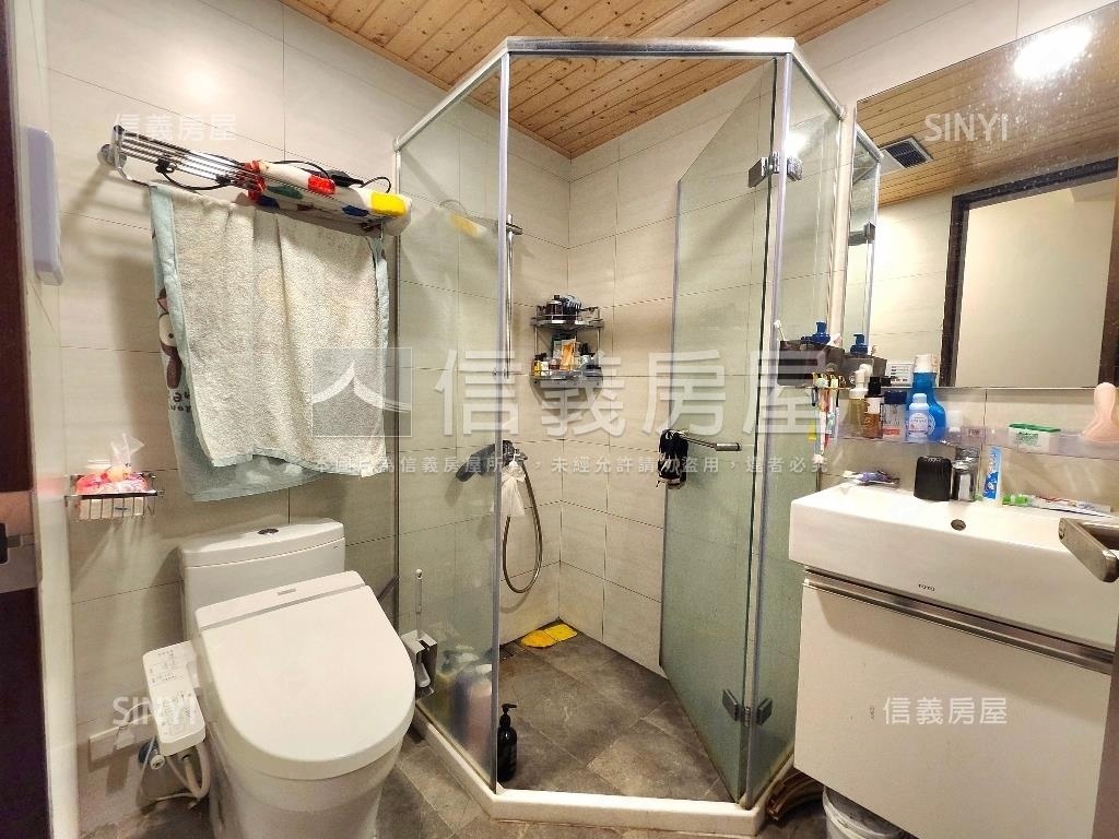 稀有釋出信義路電梯三房房屋室內格局與周邊環境