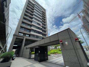 頂新特區‧雅鼎美三房平車