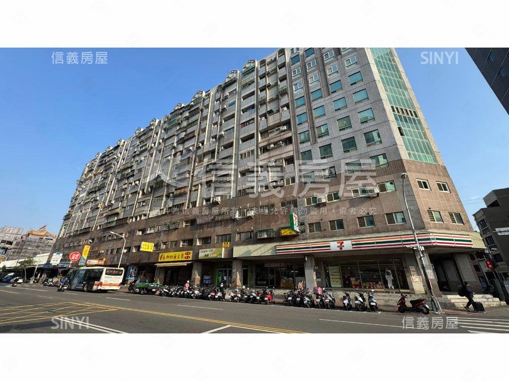 社區７－１１海闊天空３房房屋室內格局與周邊環境