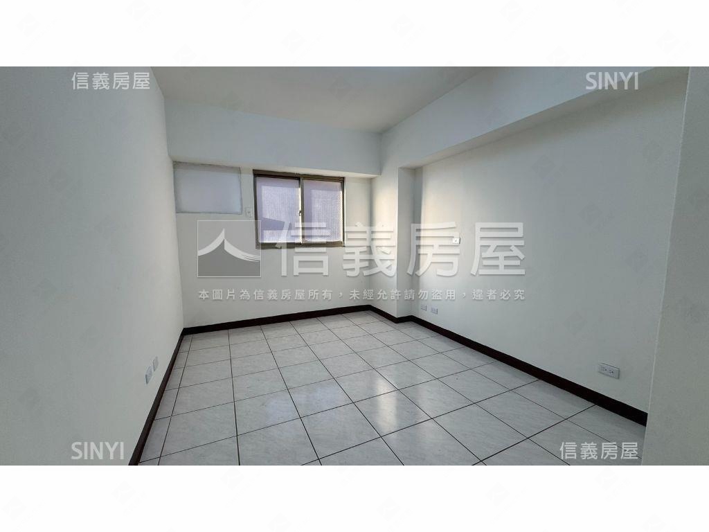 社區７－１１海闊天空３房房屋室內格局與周邊環境