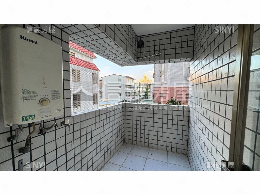 社區７－１１海闊天空３房房屋室內格局與周邊環境