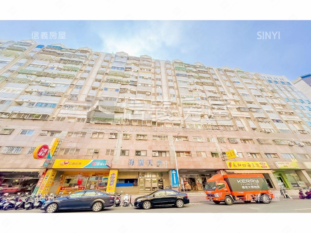 社區７－１１海闊天空３房房屋室內格局與周邊環境