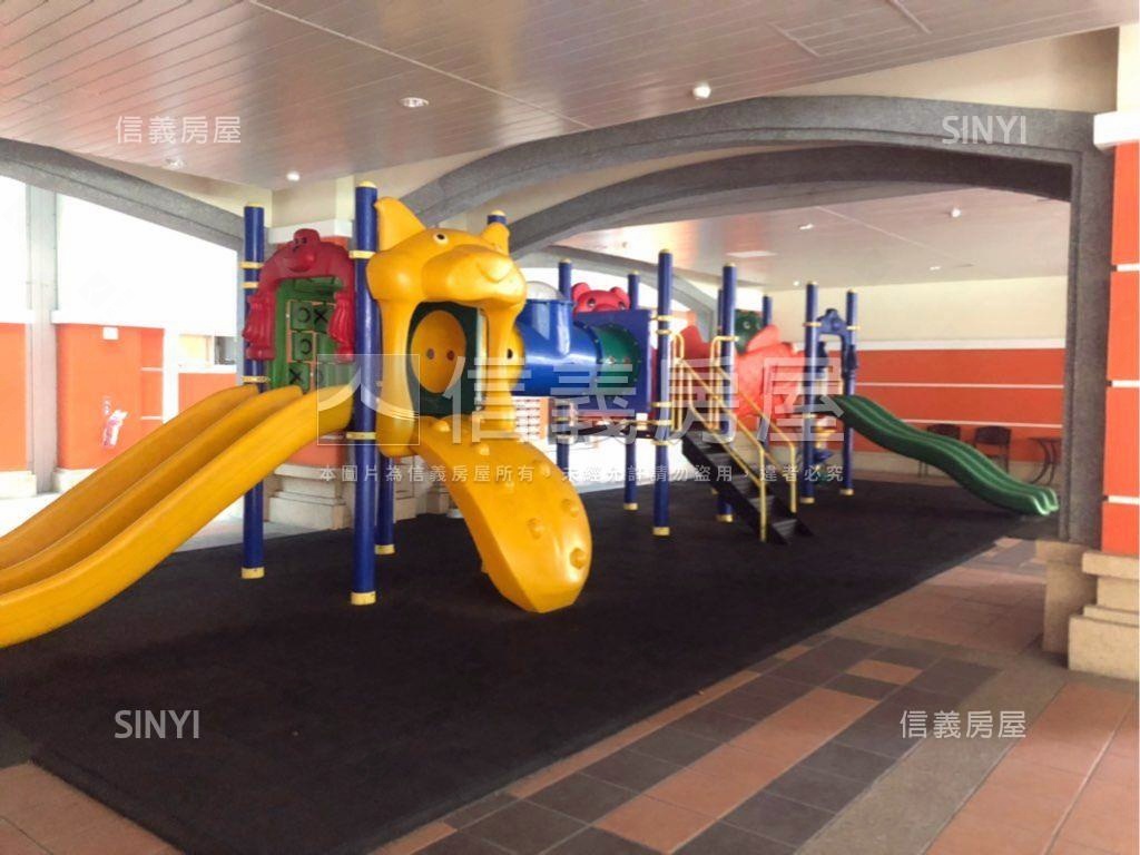 ⭐西班牙⭐景觀３房車位房屋室內格局與周邊環境