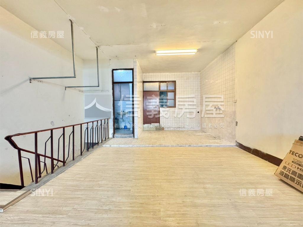 崎頂黃昏市場稀有店面房屋室內格局與周邊環境