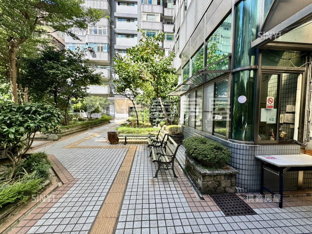 景安電梯三房平面車位房屋室內格局與周邊環境
