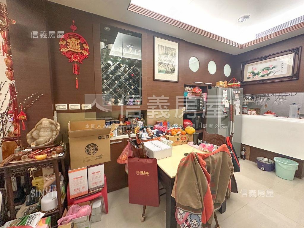 ★五堵里仁花園透天社區★房屋室內格局與周邊環境