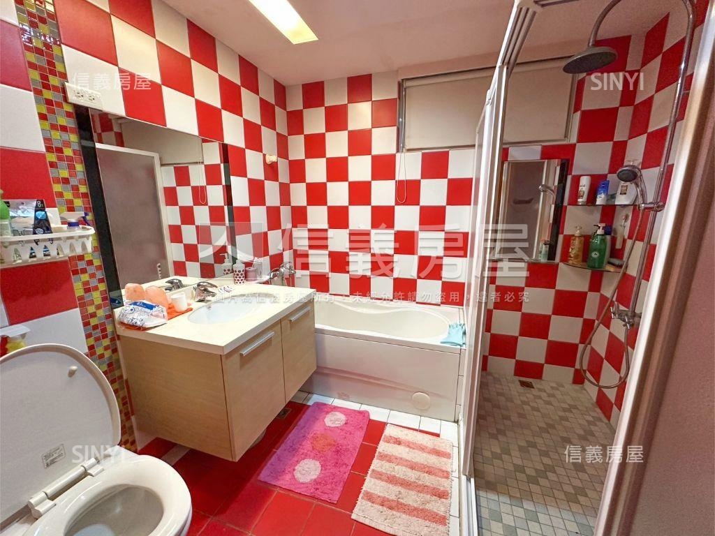 ★五堵里仁花園透天社區★房屋室內格局與周邊環境