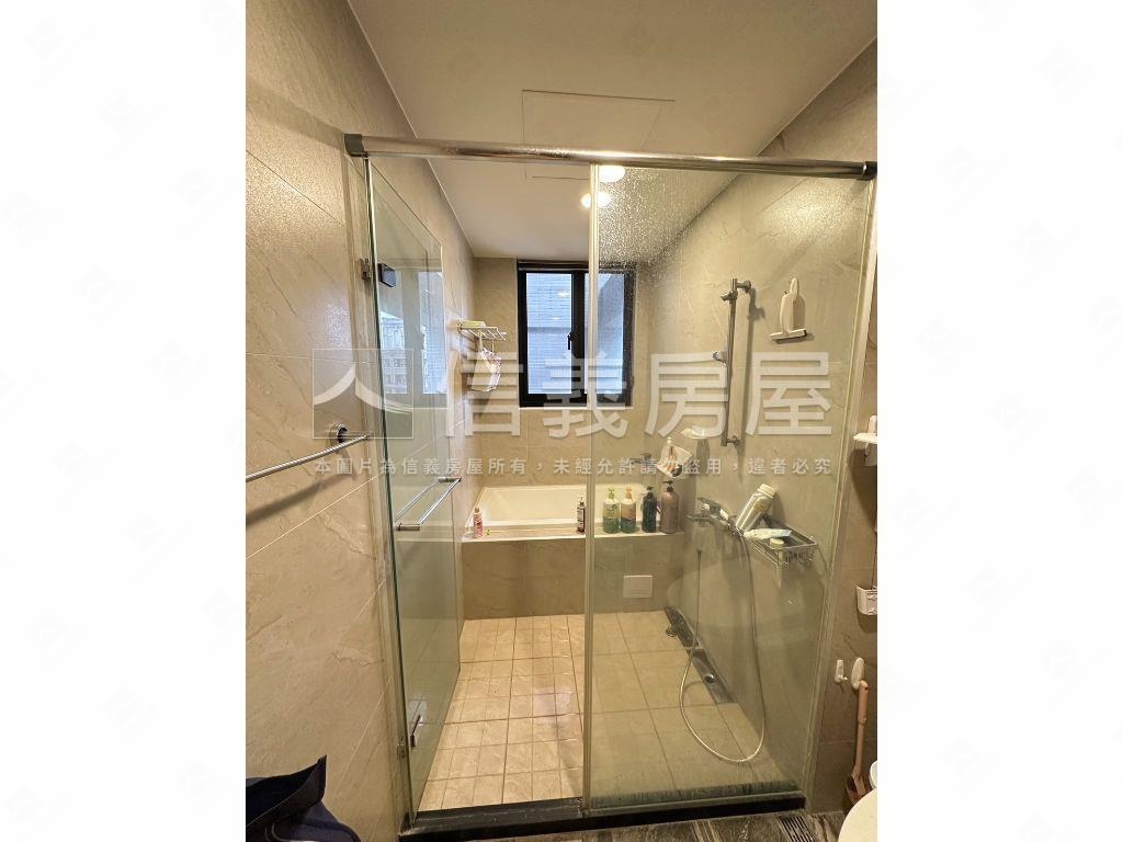 佳福青樂高樓裝潢三房車位房屋室內格局與周邊環境