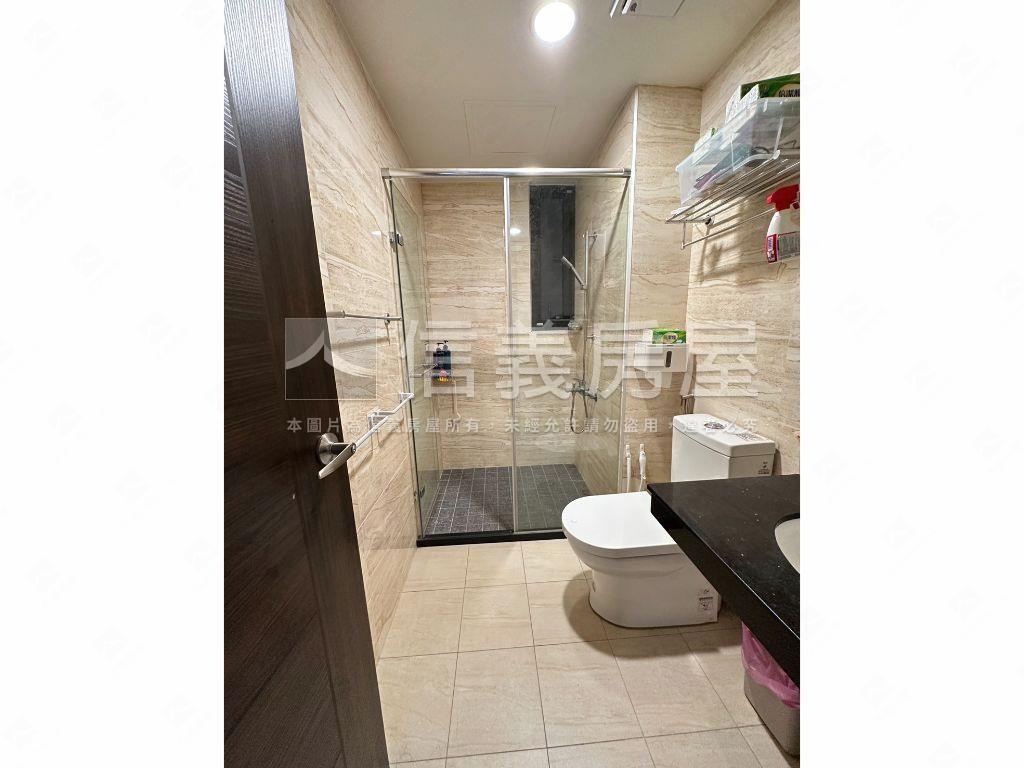 佳福青樂高樓裝潢三房車位房屋室內格局與周邊環境