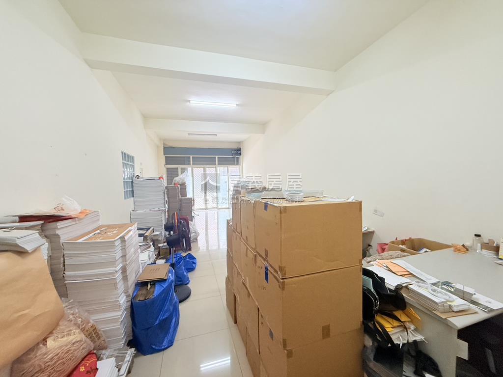 雅環獨棟採光透天房屋室內格局與周邊環境