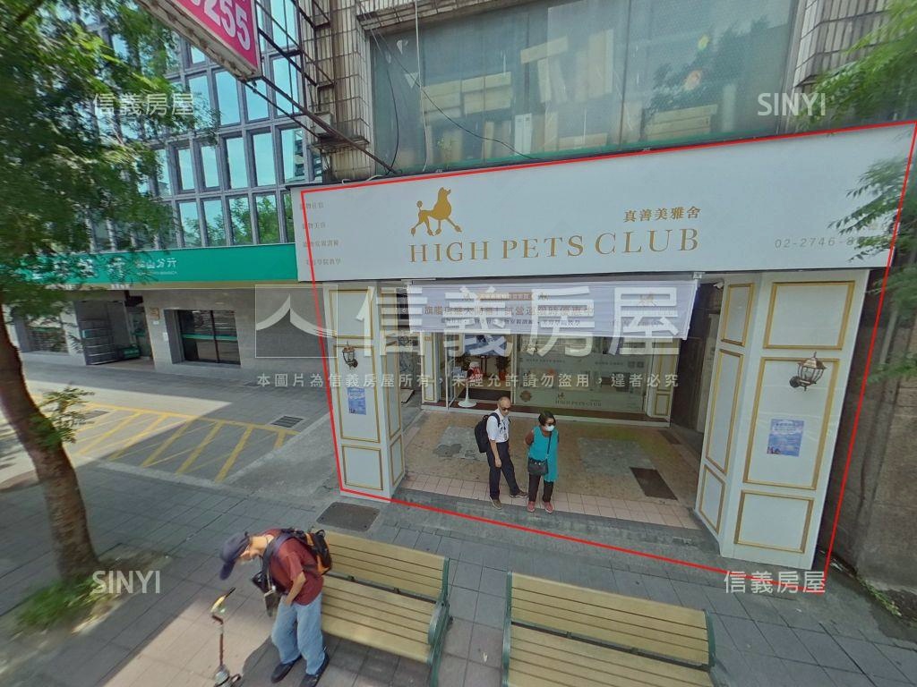 饒河夜市人潮金店面房屋室內格局與周邊環境