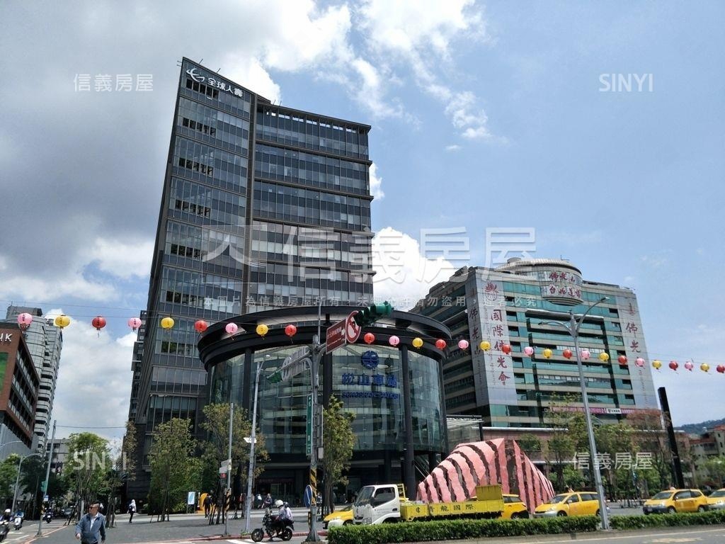饒河夜市人潮金店面房屋室內格局與周邊環境