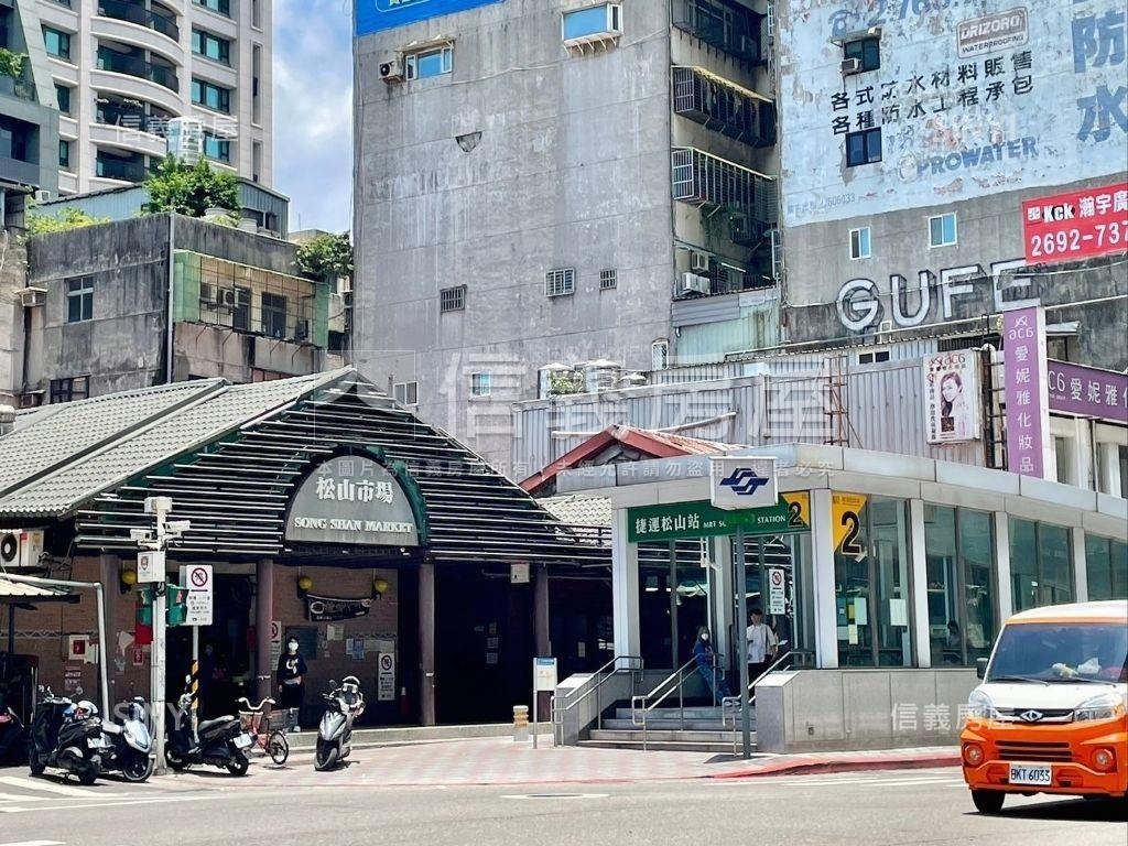 饒河夜市人潮金店面房屋室內格局與周邊環境