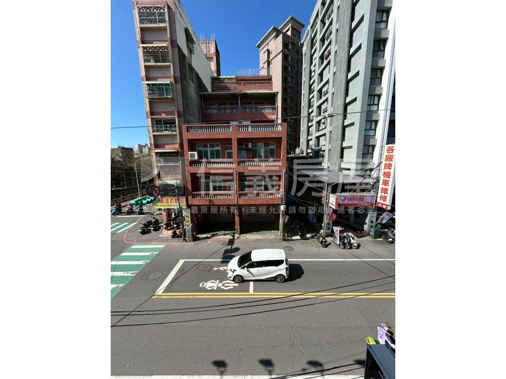 正中山東路金店面房屋室內格局與周邊環境