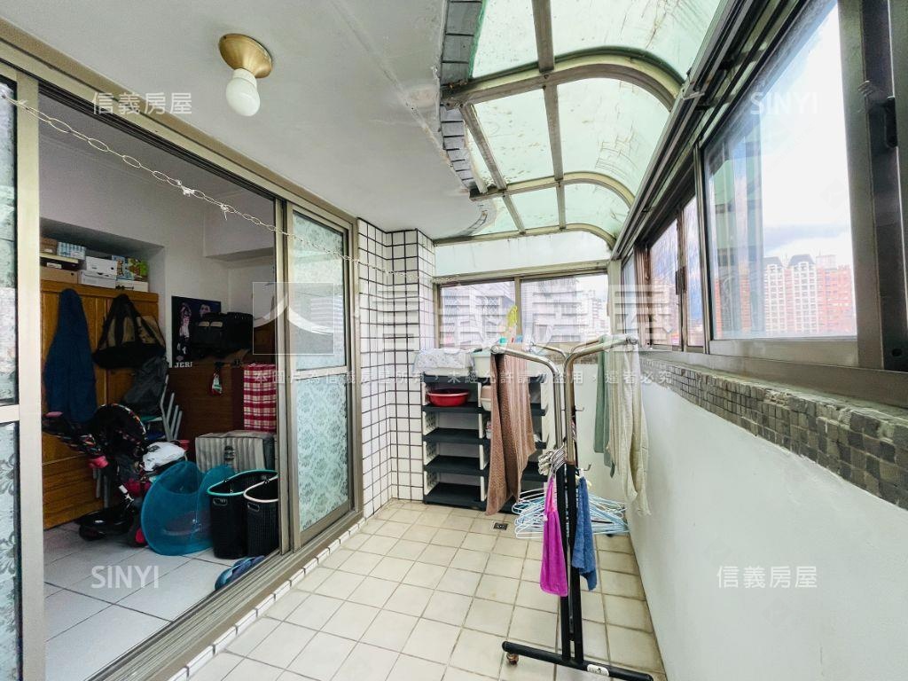 好房！三面採光四房車位房屋室內格局與周邊環境