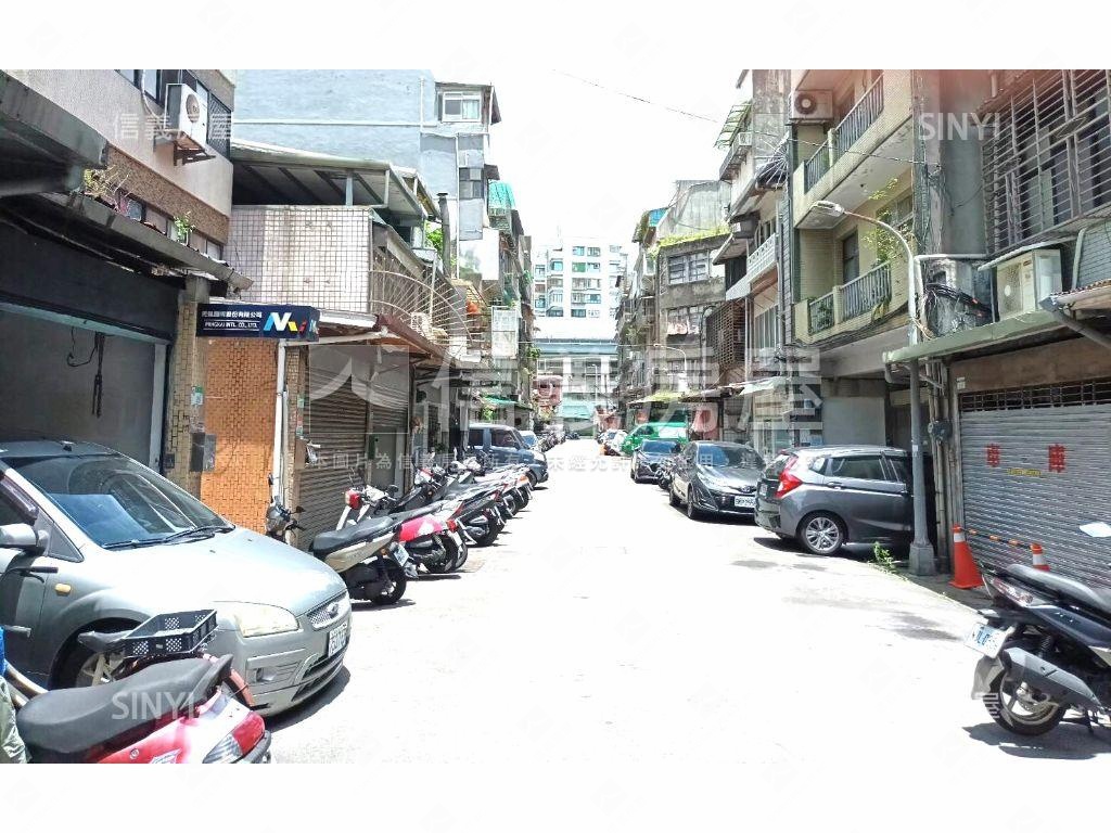 寶清靜巷收租置產透天房屋室內格局與周邊環境