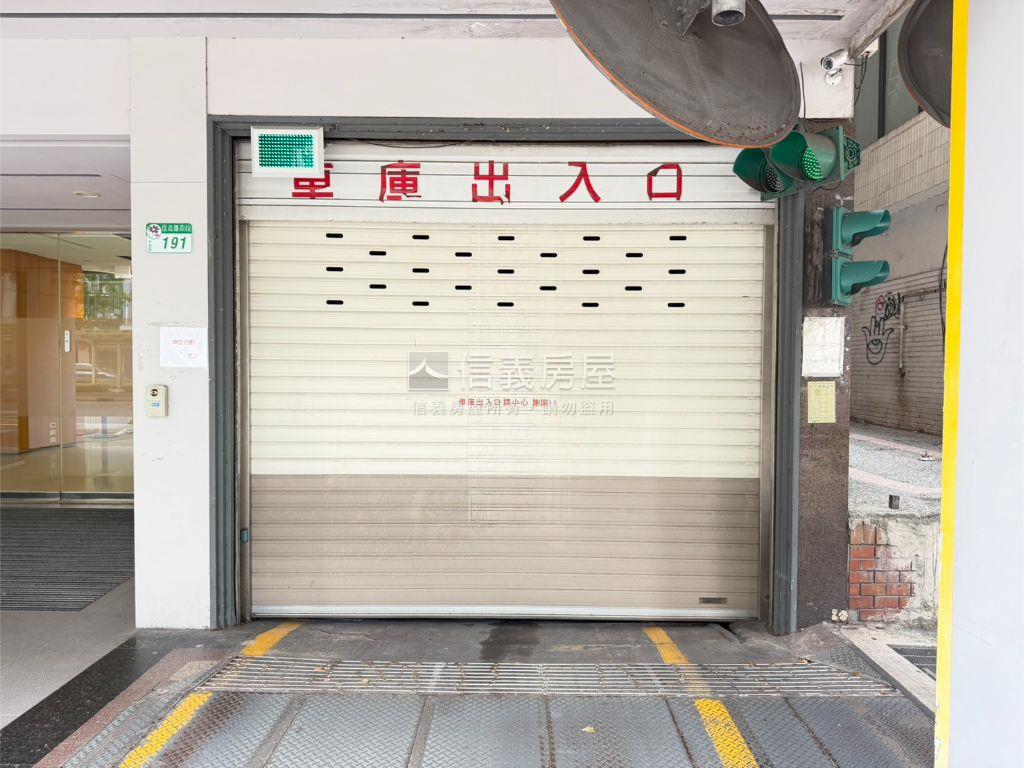 誠售！大安區１６０萬車位房屋室內格局與周邊環境