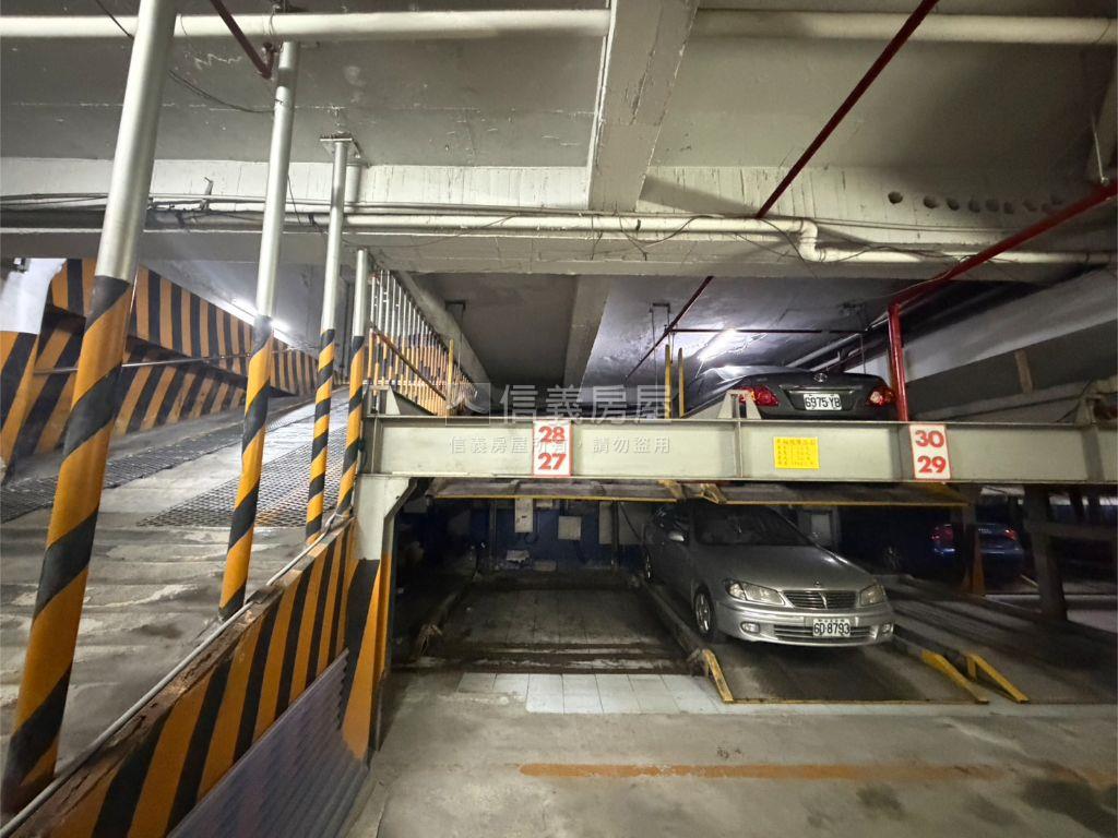 誠售！大安區１６０萬車位房屋室內格局與周邊環境