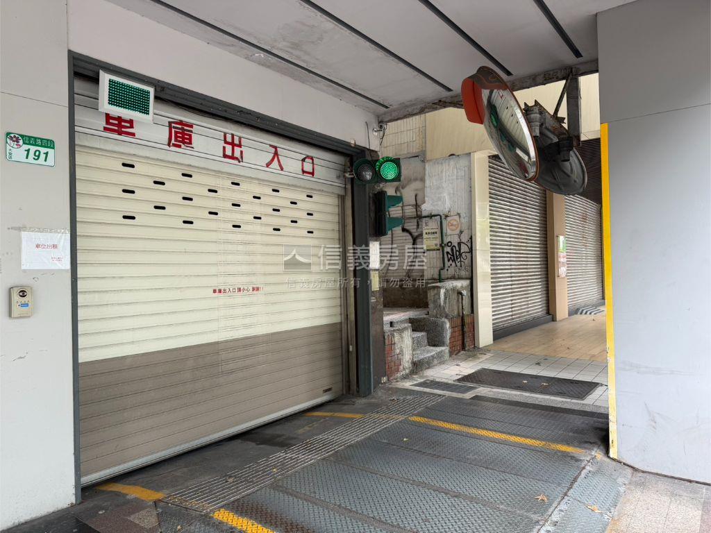 誠售！大安區１６０萬車位房屋室內格局與周邊環境