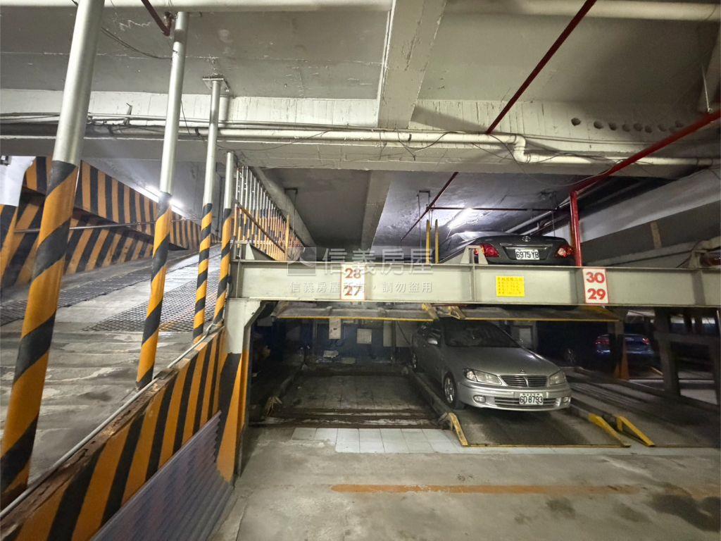 誠售！大安區１６０萬車位房屋室內格局與周邊環境