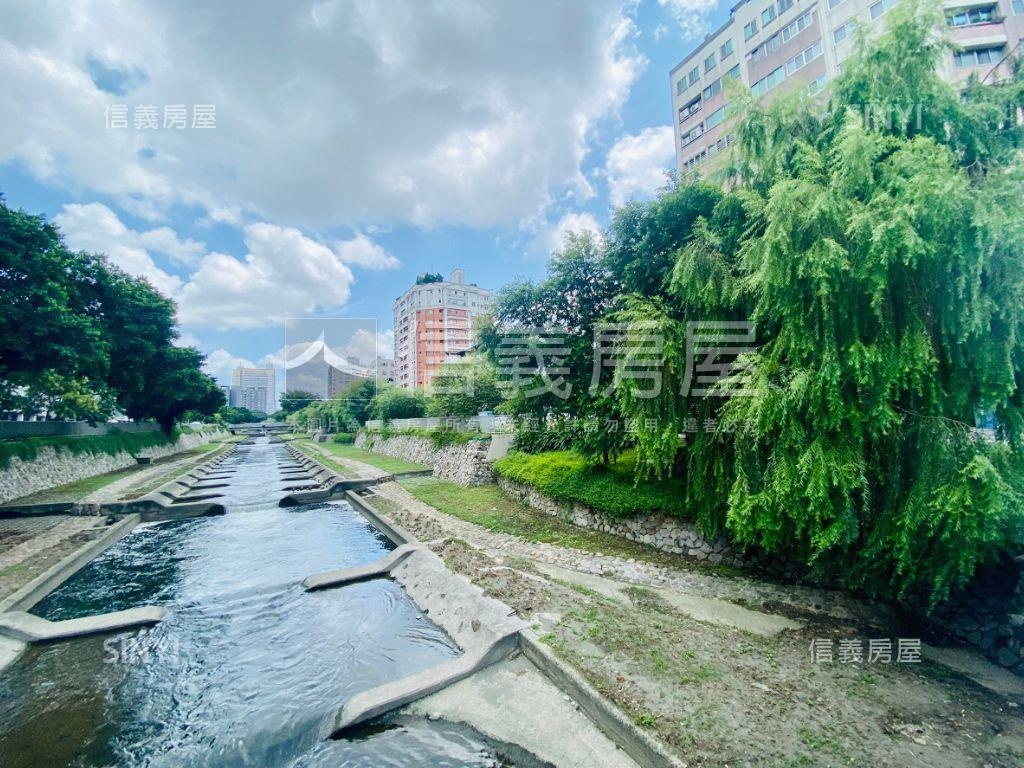 誠售！園道。鋼骨。角墅房屋室內格局與周邊環境