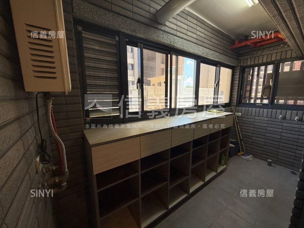 樂巢代三房有車位房屋室內格局與周邊環境