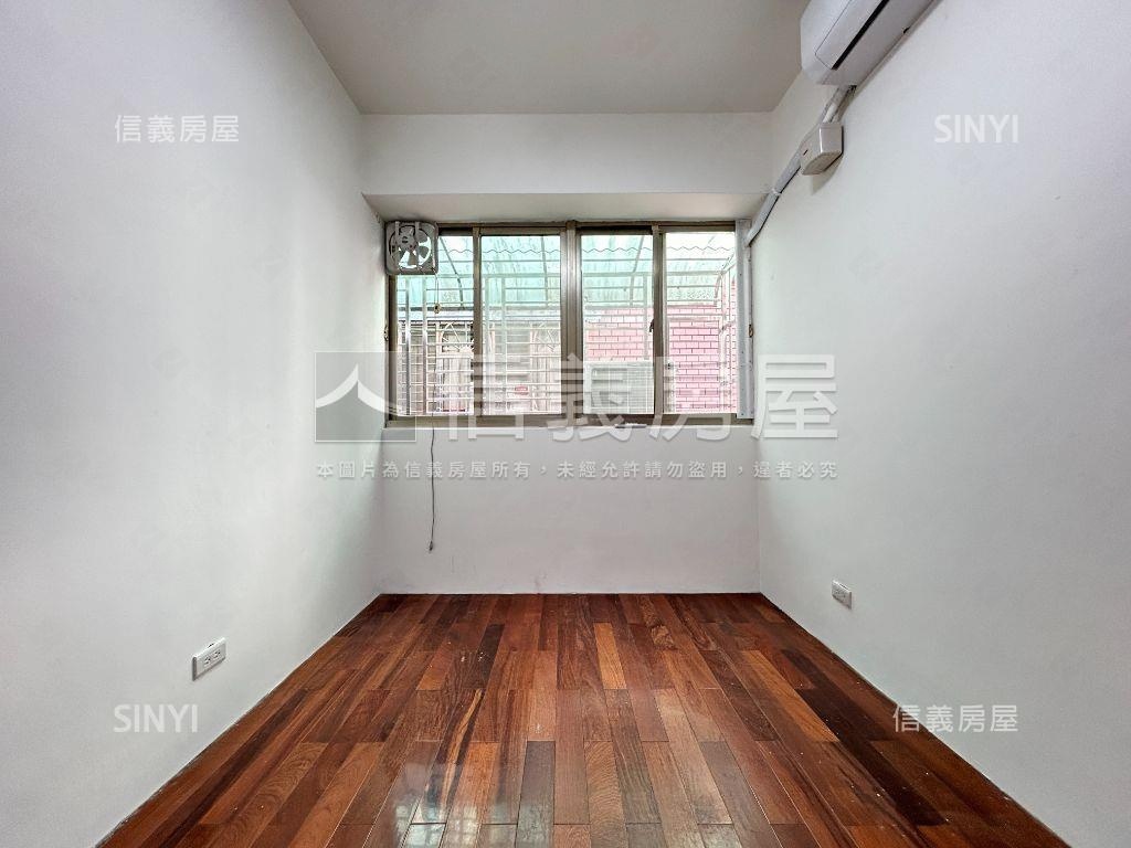 近三峽國小三房車位房屋室內格局與周邊環境