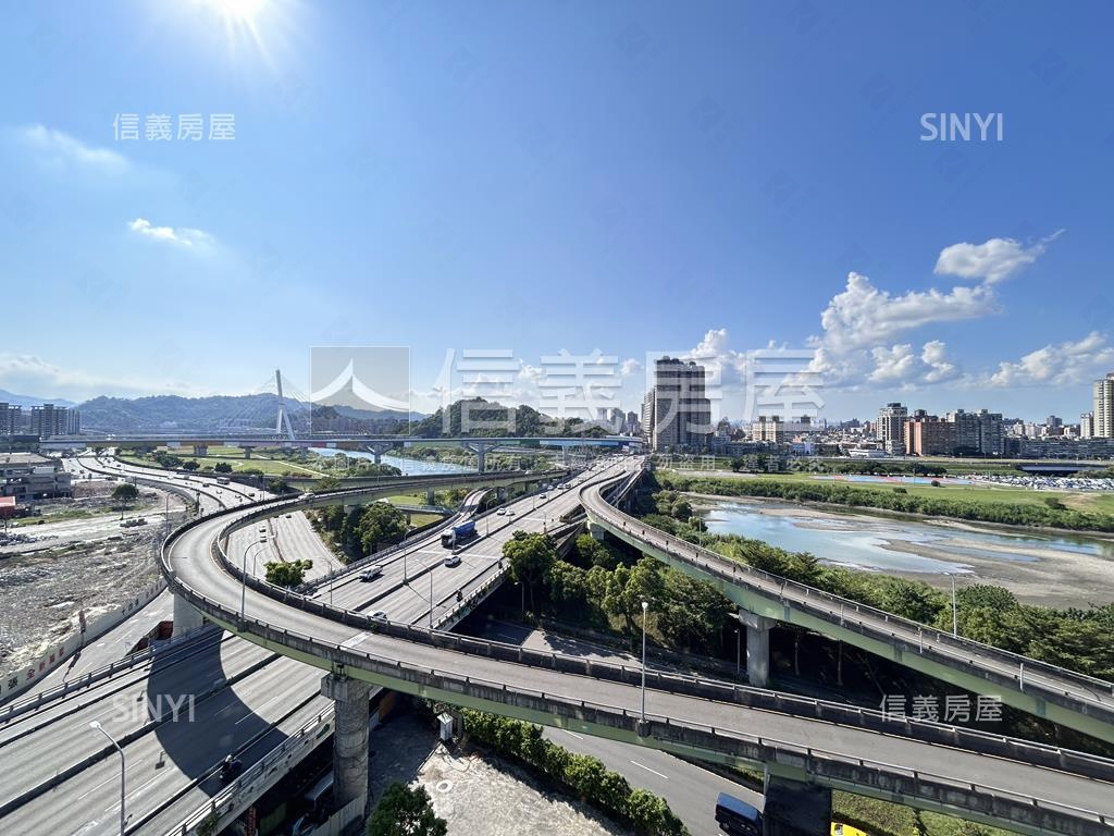 新店河濱溫泉美妝豪邸房屋室內格局與周邊環境