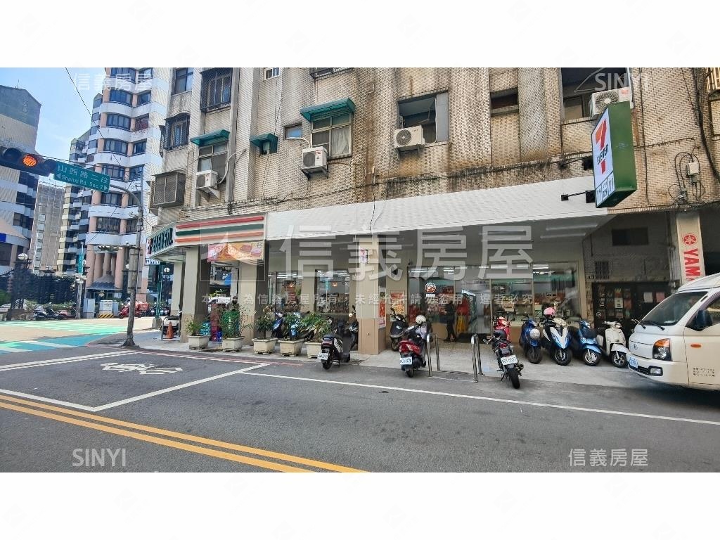 青島路統一超商霸氣角店房屋室內格局與周邊環境