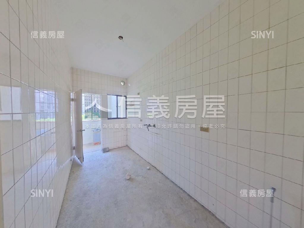 俯瞰長春公園的甫園房屋室內格局與周邊環境