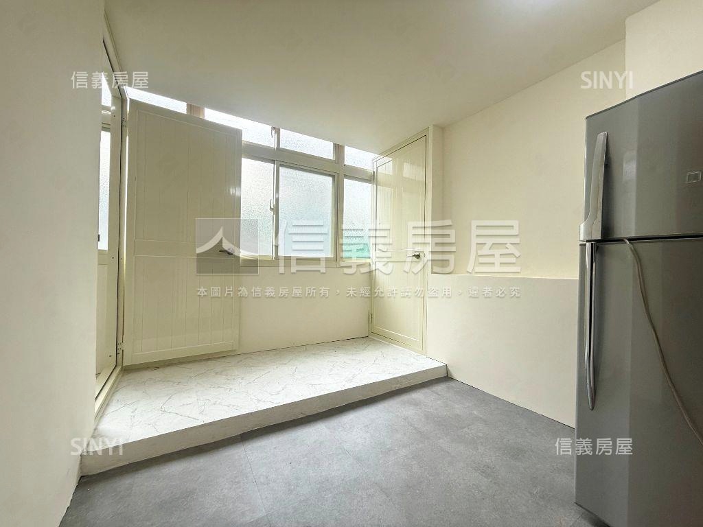 自強大戶富貴雙拼房屋室內格局與周邊環境