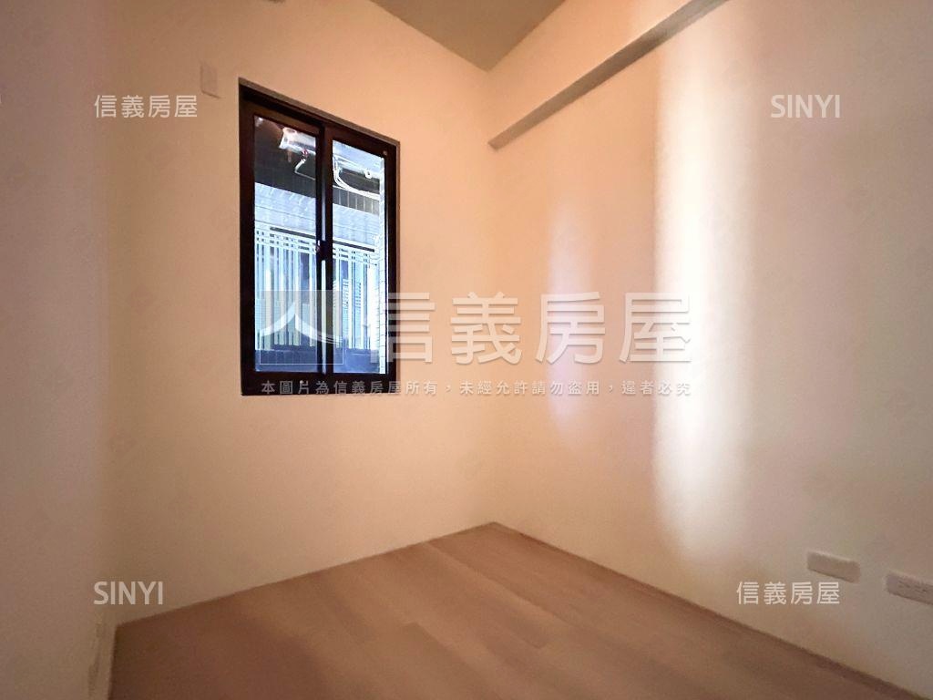 清景麟公園兩房兩衛平車房屋室內格局與周邊環境