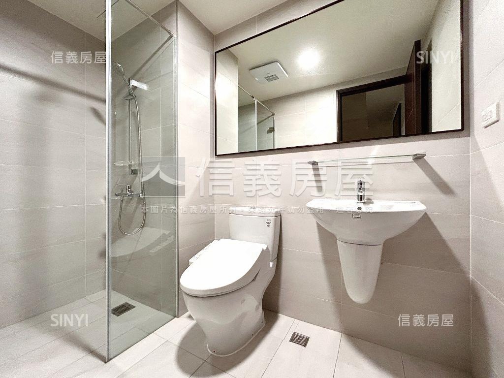 清景麟公園兩房兩衛平車房屋室內格局與周邊環境