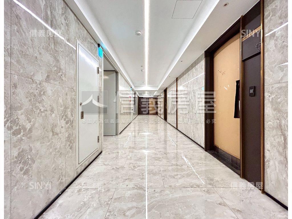 清景麟公園兩房兩衛平車房屋室內格局與周邊環境