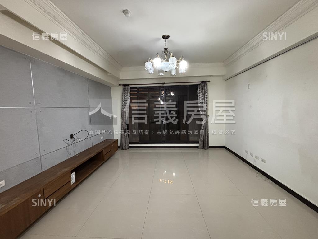 七期青玉岸新整理三房平車房屋室內格局與周邊環境