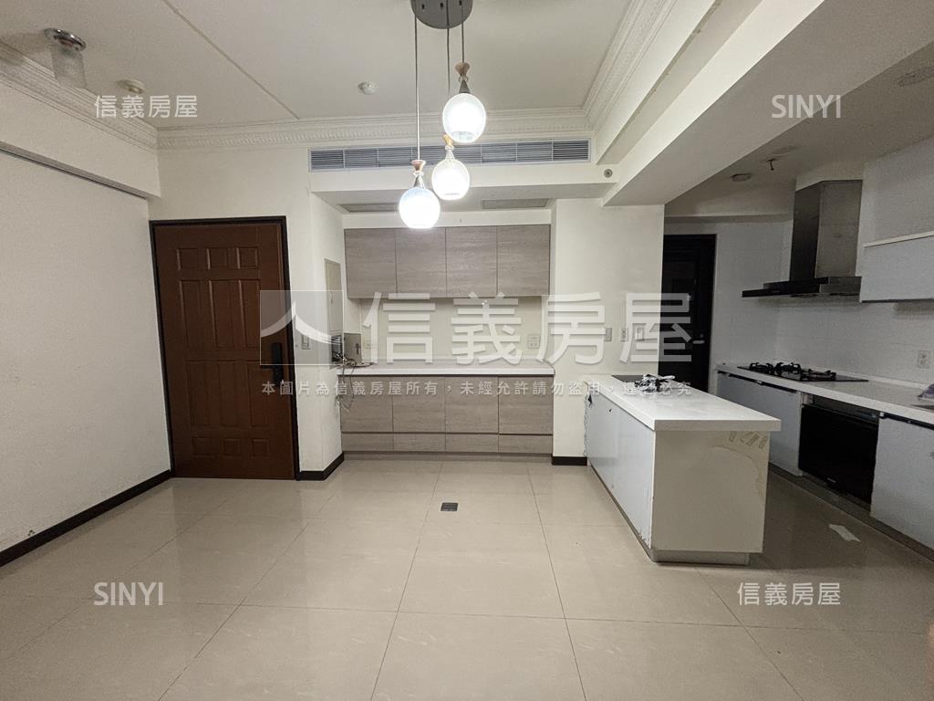 七期青玉岸新整理三房平車房屋室內格局與周邊環境