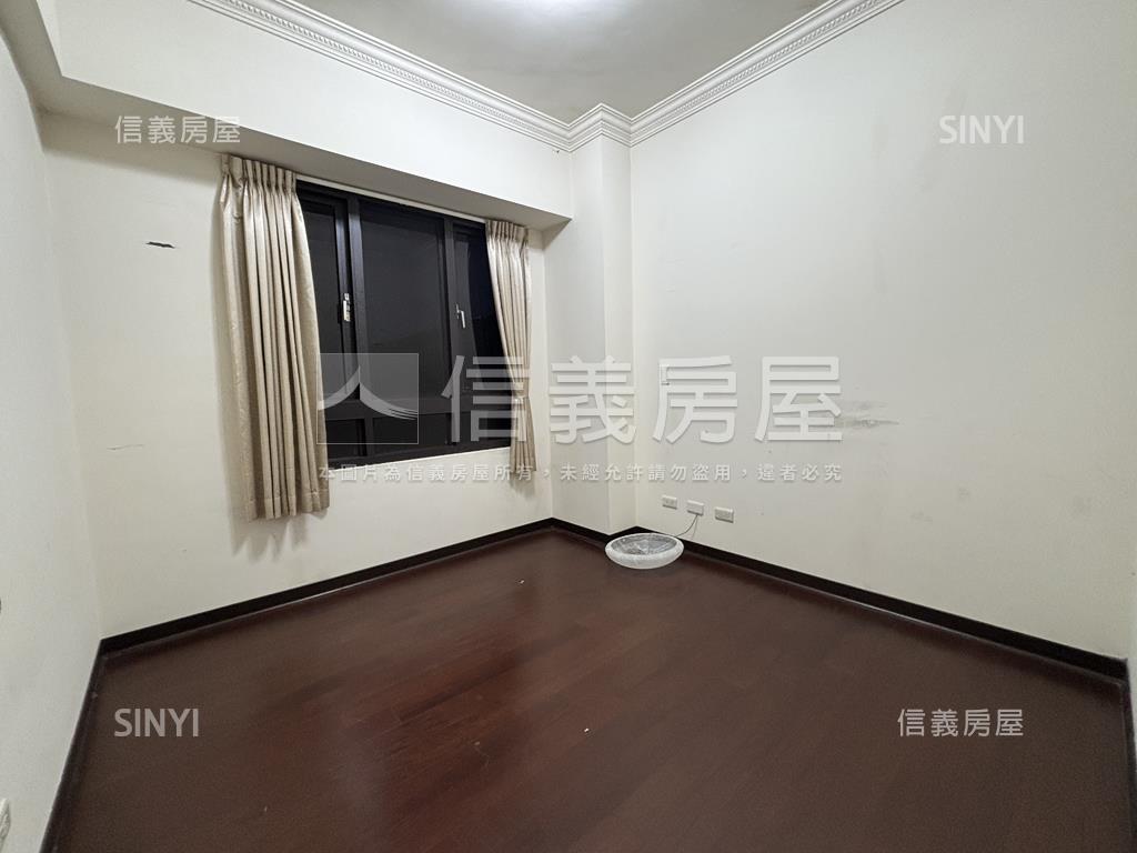 七期青玉岸新整理三房平車房屋室內格局與周邊環境
