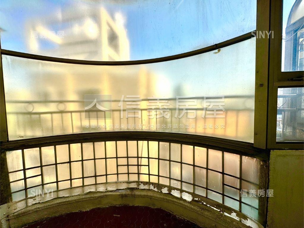 專任。近南門公園公寓房屋室內格局與周邊環境